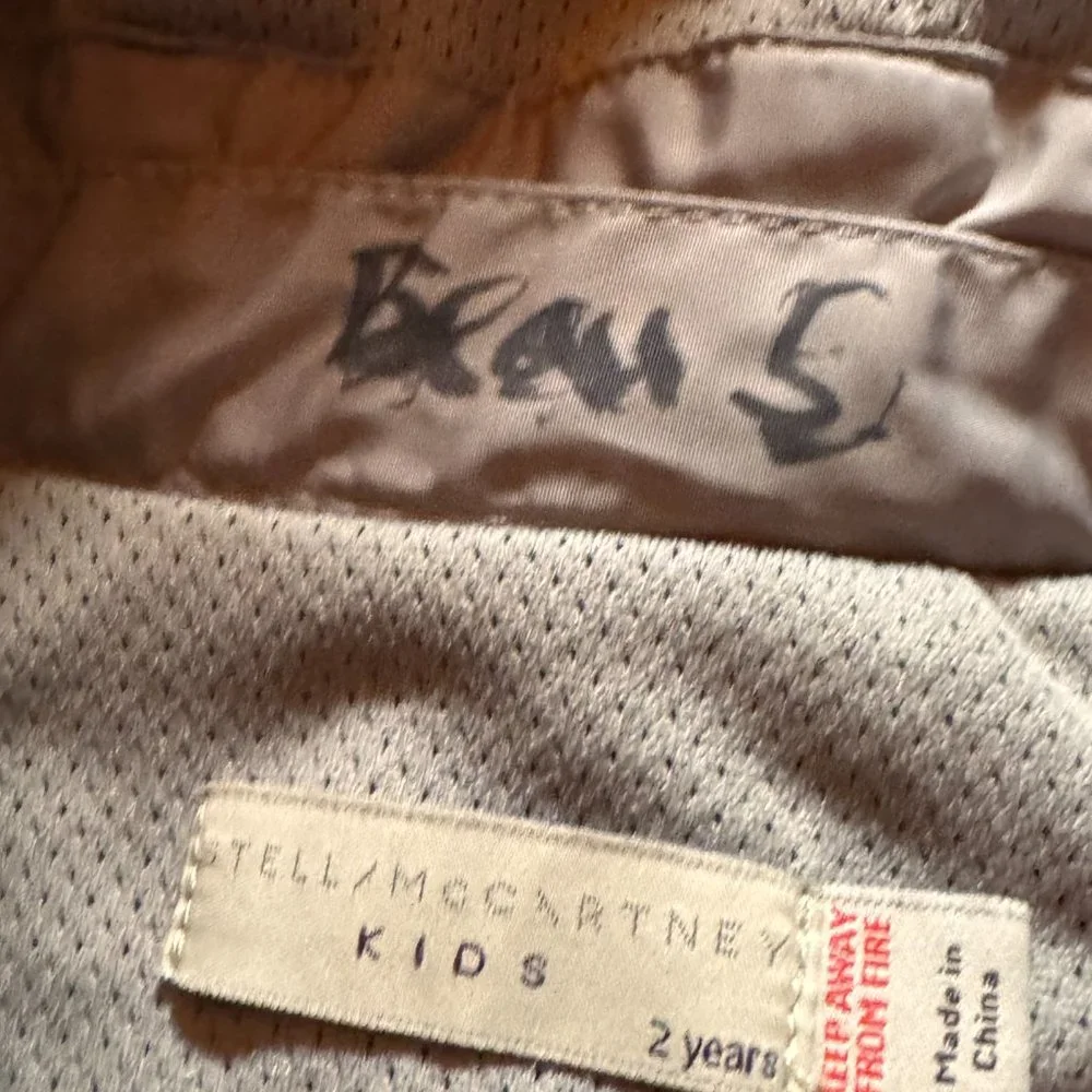Stella Mccartney kids 2 year old windbreaker with hoodie